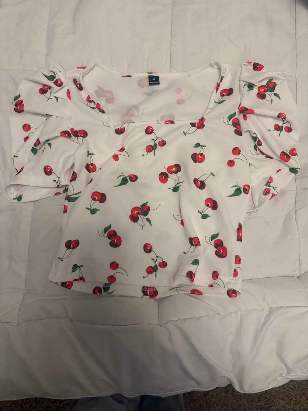 White Cherry Print Puff-Sleeve Women's Crop Top